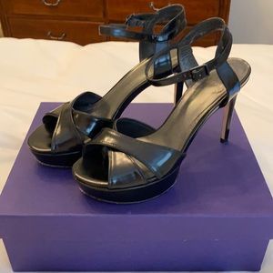 Stuat Weitzman Nexus Heel - Jet Mirror - 7.5